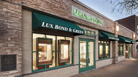 Lux Bond & Green 